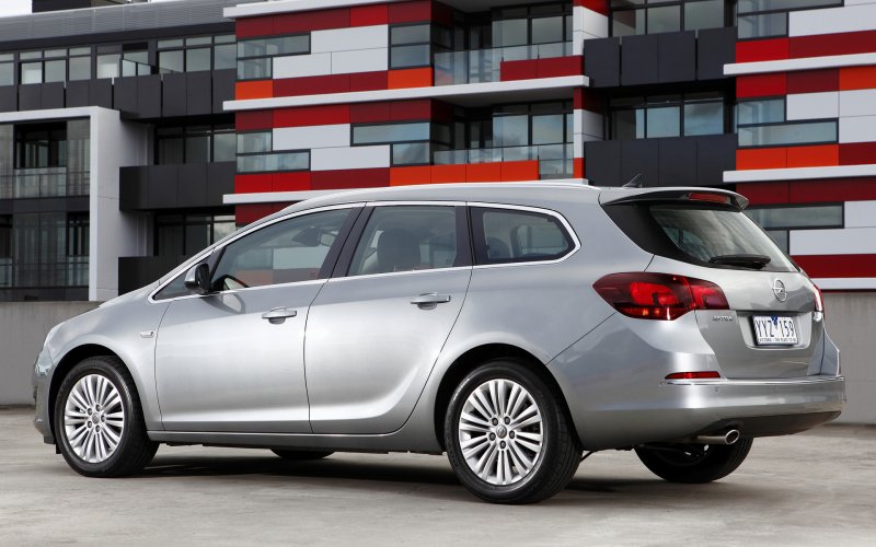 Opel Astra j универсал r19
