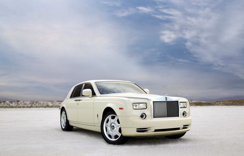 Rolls Royce Phantom White