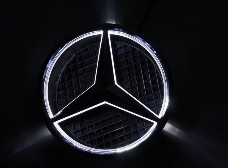 Значок Mercedes значок Mercedes