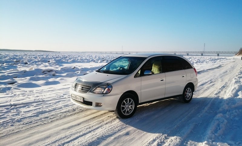 Toyota Nadia 1999 2.0