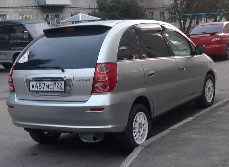 Тойота Надя 2003