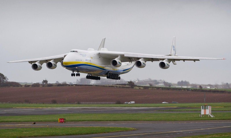 Мрия 225 Буран
