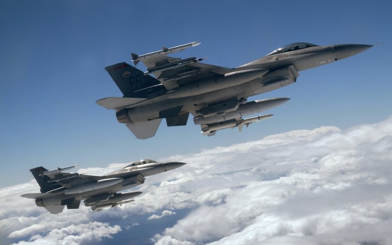 General Dynamics f-16 Fighting Falcon
