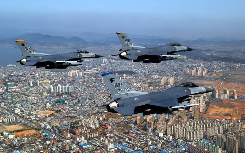 F 16 Flight Falcon
