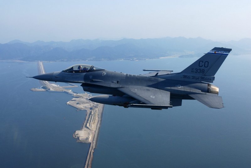 Американские самолеты f16