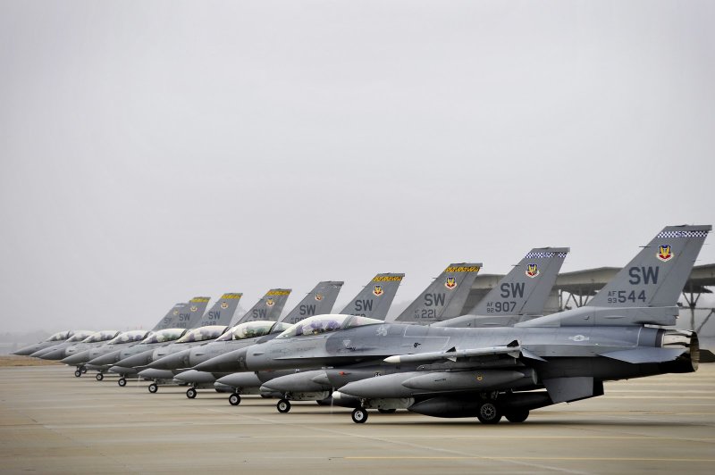 F16 истребитель Air Force USA