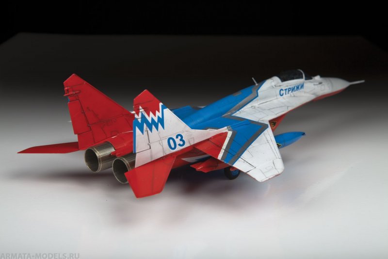 Сборная модель zvezda самолет миг-29 авиагруппа Стрижи