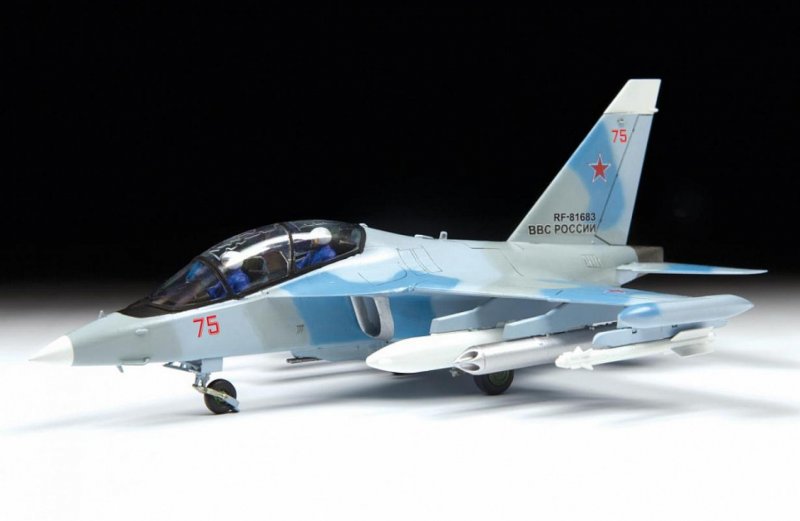 7307 Сборная модель zvezda " российский учебно-боевой самолет як-130"
