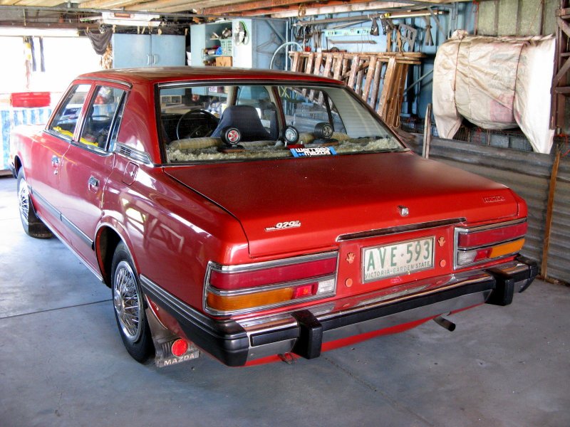 Mazda 323 1977