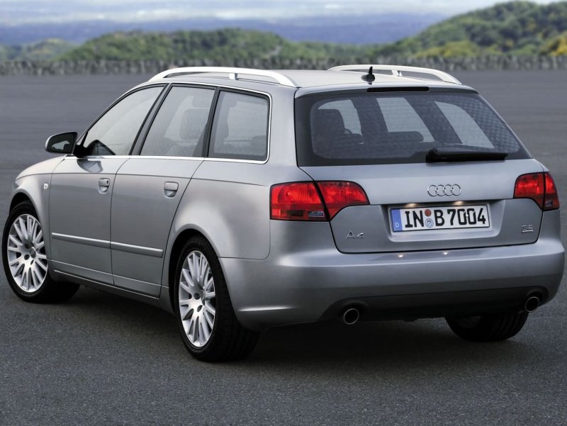 Audi a4 avant универсал