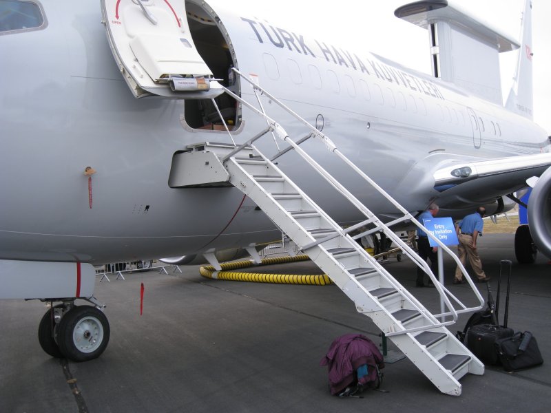 Боинг 737 посадочные фары