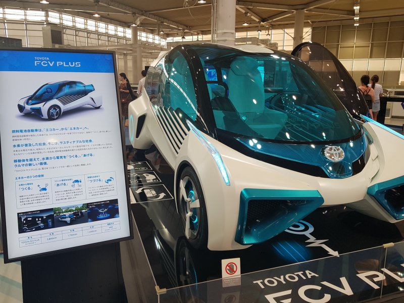 Toyota Plus 4 л