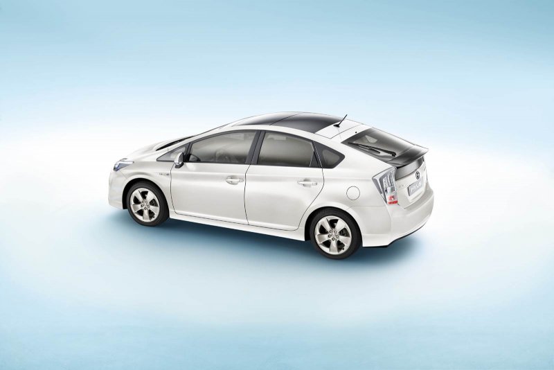 Toyota Prius Plus 2012