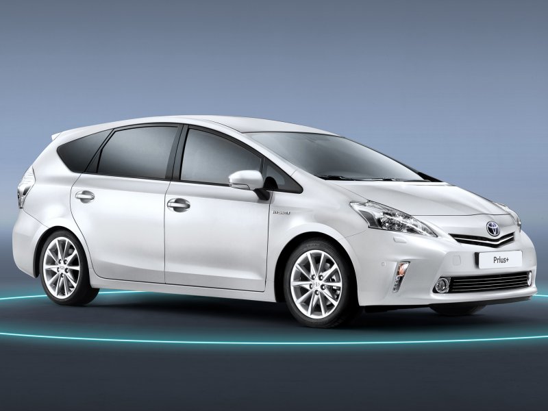 Toyota Prius Plus 2012
