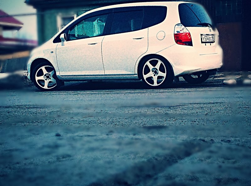 Запчасти Honda Fit 2001