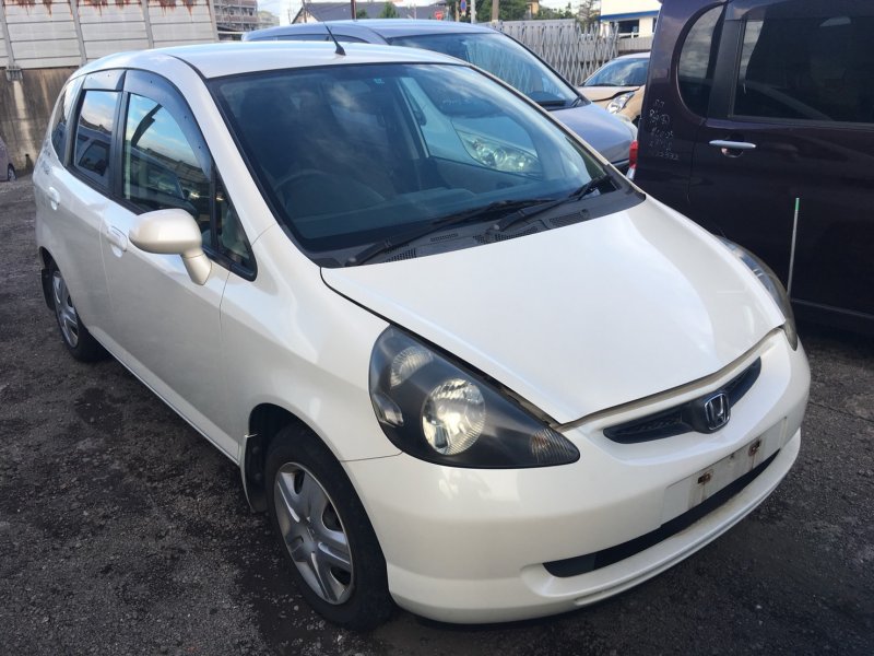 Перламутровый Honda Fit gd1