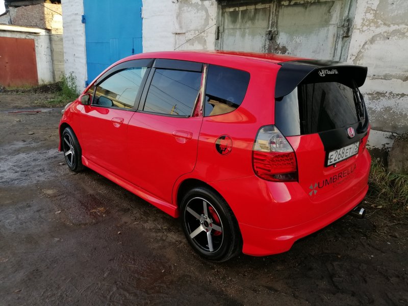 Обвесы Honda Fit 2006