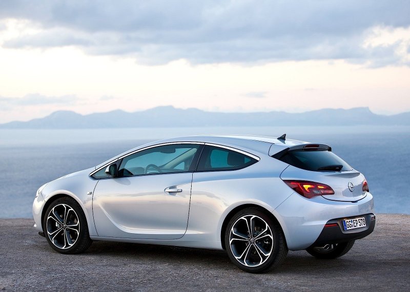 Opel Astra GTC