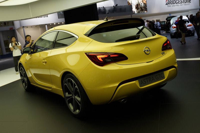 Opel GTC новая