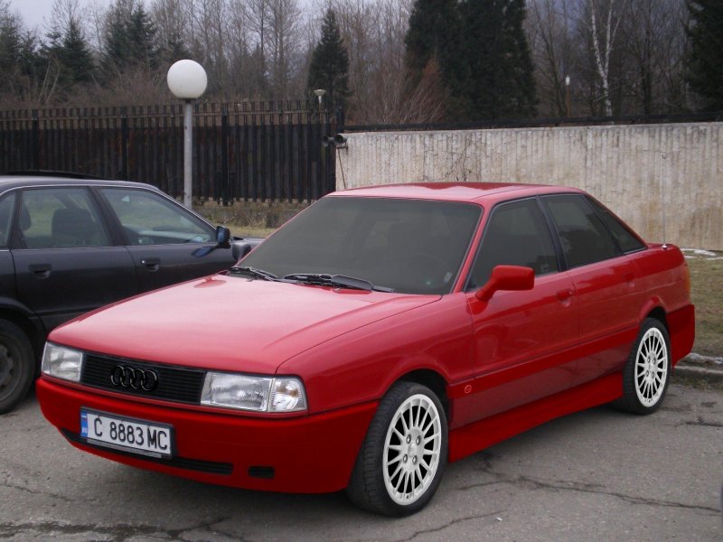 Ауди 80 б4 красная