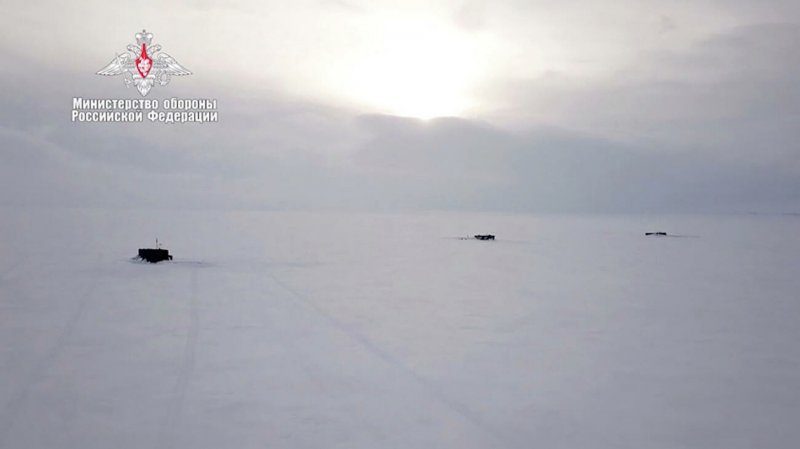 Подводная лодка 667бдрм во льдах