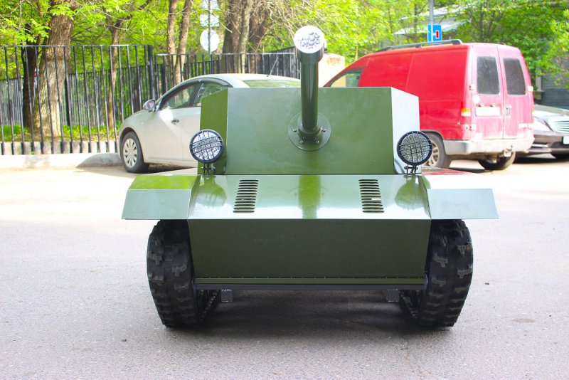 Детский электромобиль танк