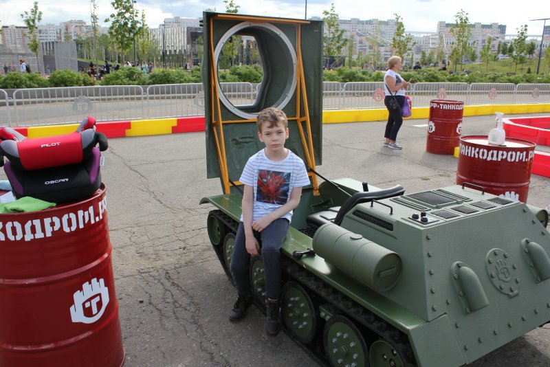 Аттракцион танки в Сокольниках