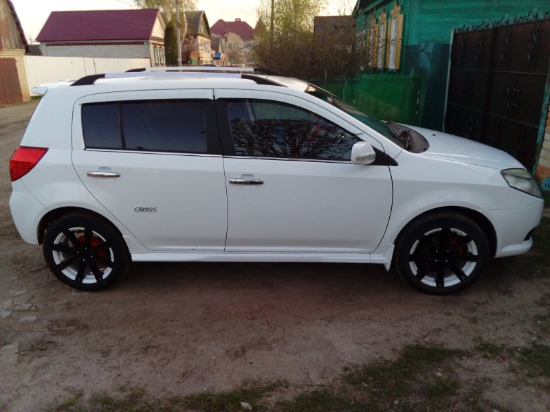 Geely MK хэтчбек