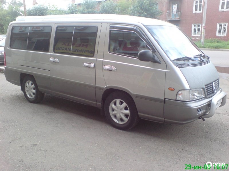 Mercedes SSANGYONG Istana