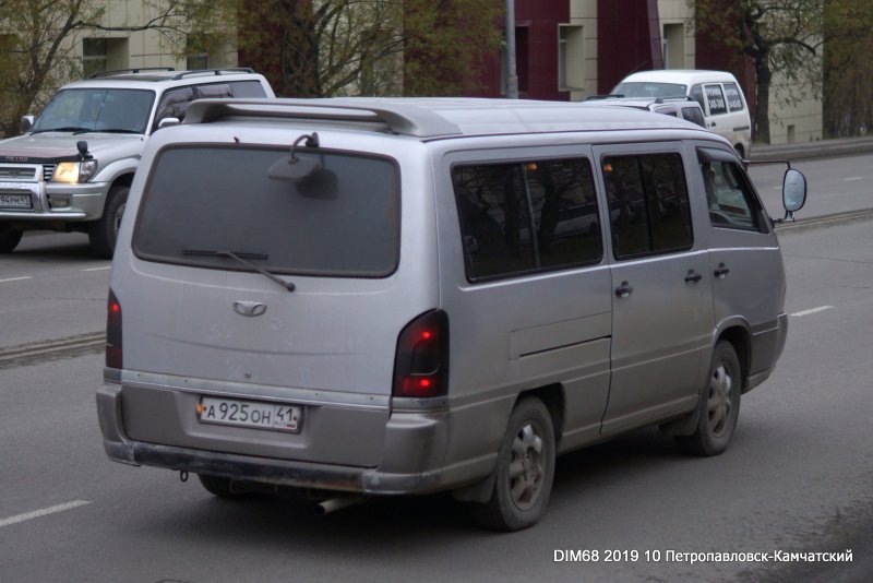 SSANGYONG Istana (мест: 14)