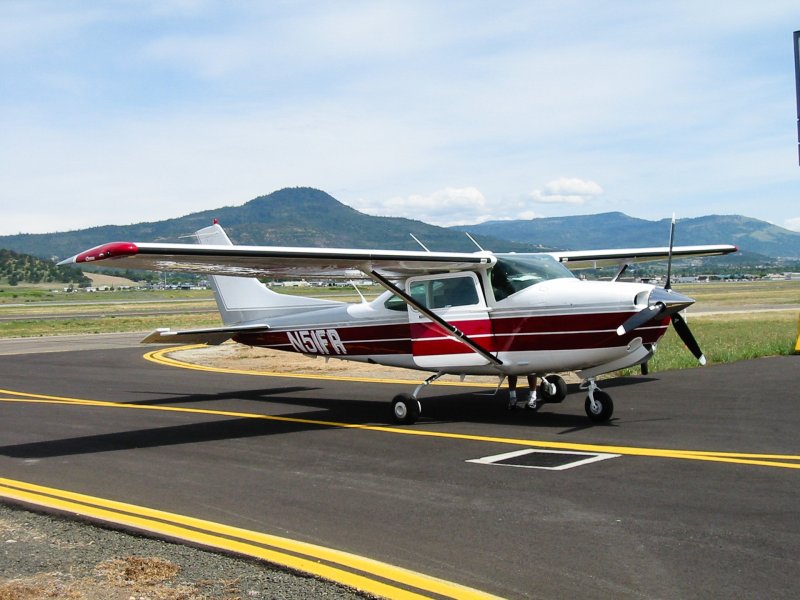 Cessna 182т