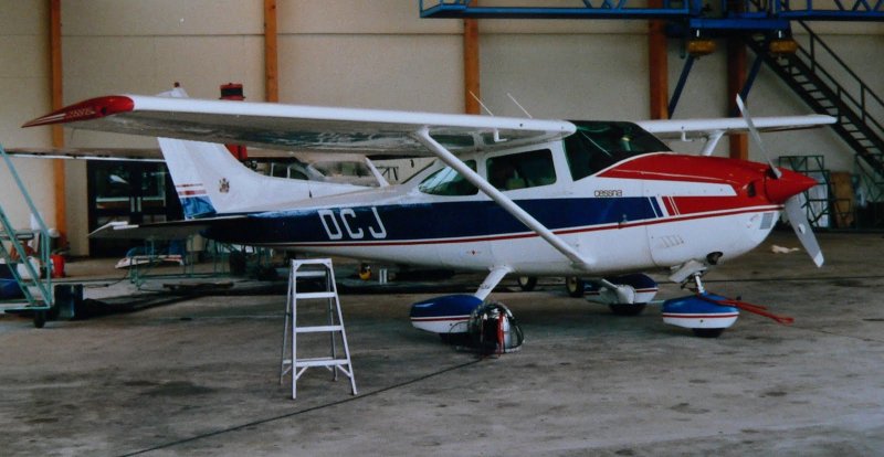 Cessna-182 с убирающимися шасси