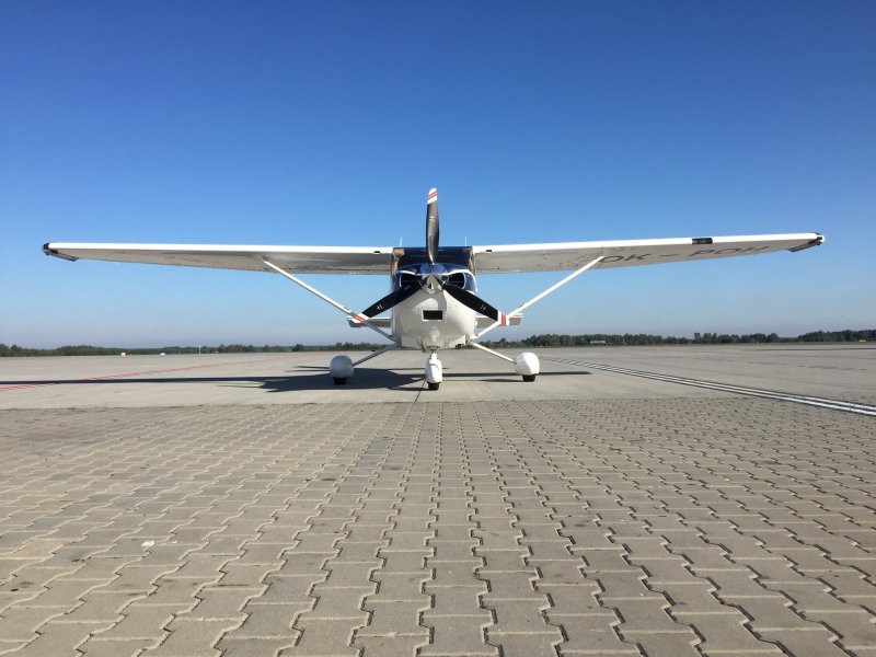 Cessna t182t рассадка