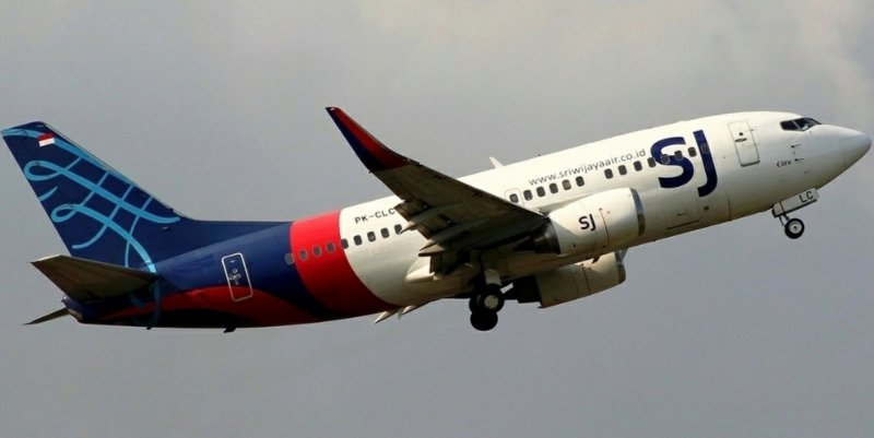 Самолёт Боинг 737 500 авиакомпании Sriwijaya