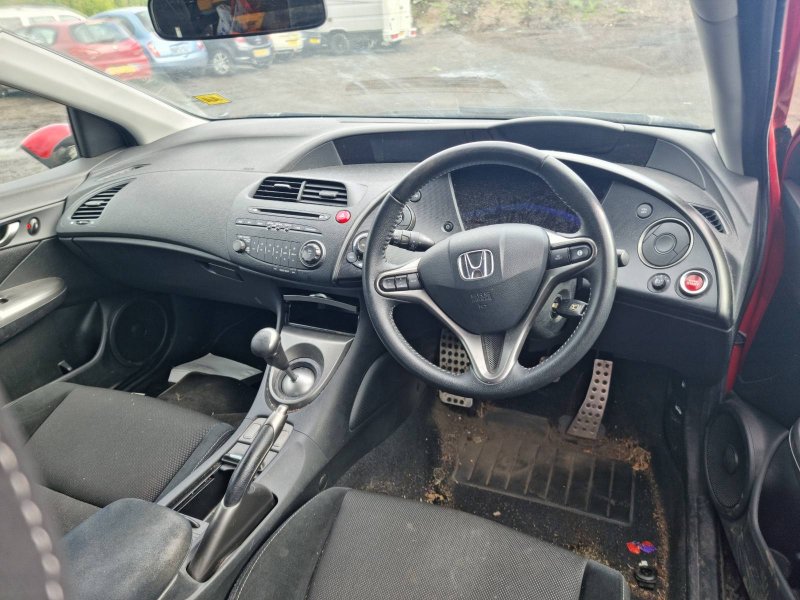 Минивэн Honda Elysion 2017