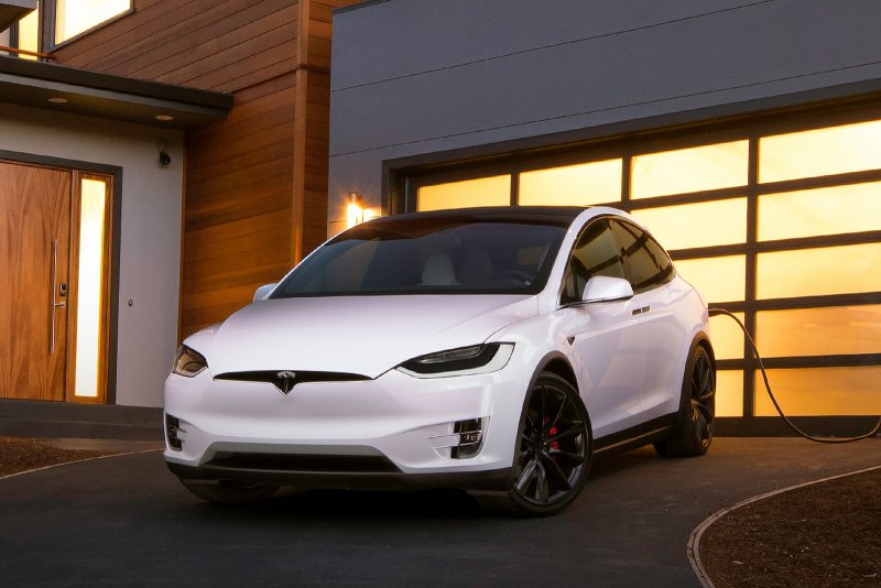 Tesla model x модель