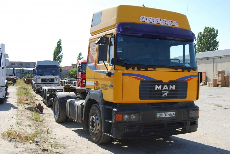 Ман Командор 1999