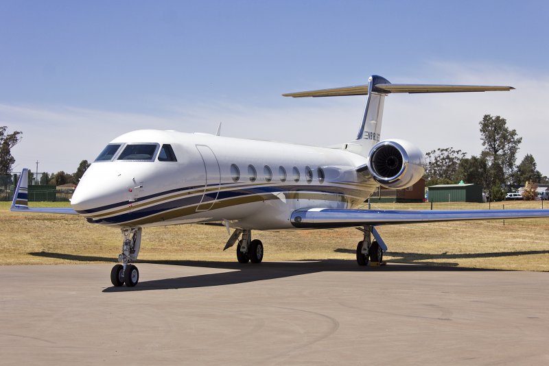 Гольфстрим g550