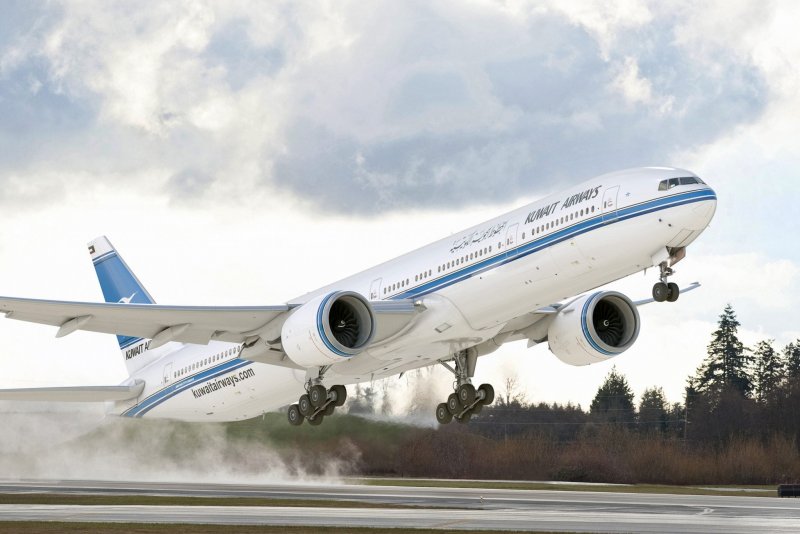 Самолет Боинг 777
