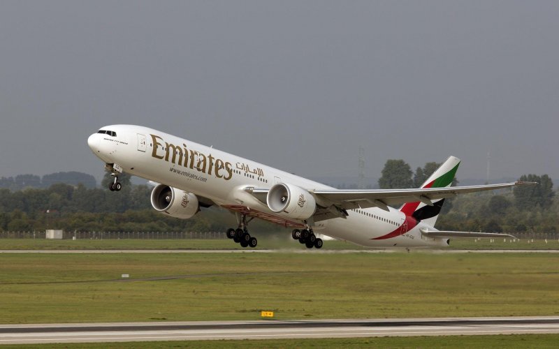 Boeing 777 Orenair