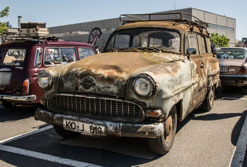 Ржавый автомобиль