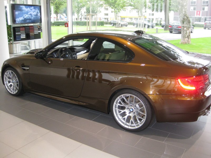 BMW Марракеш Браун цвет