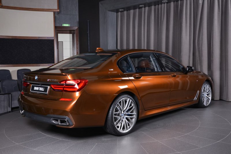BMW 7 металлик