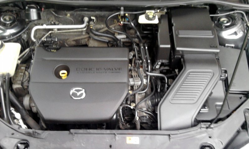 Mazda 3 2007 2.0 под капотом
