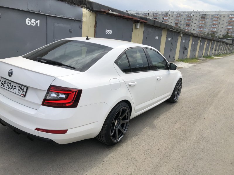 Шкода Октавия а7 r16