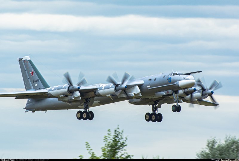 Самолет ту 22м2