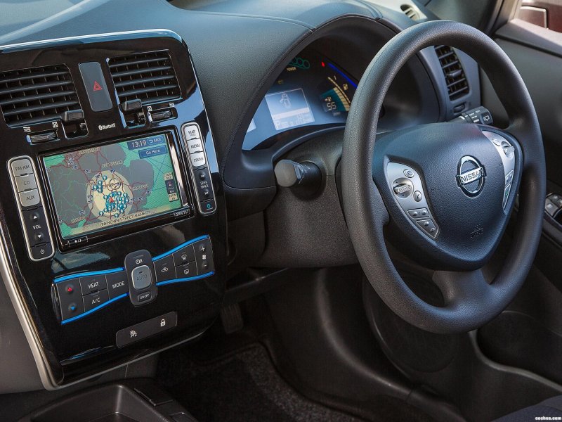 Nissan Leaf 2 салон