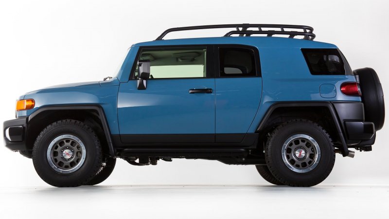 Авто Тойота FJ Cruiser