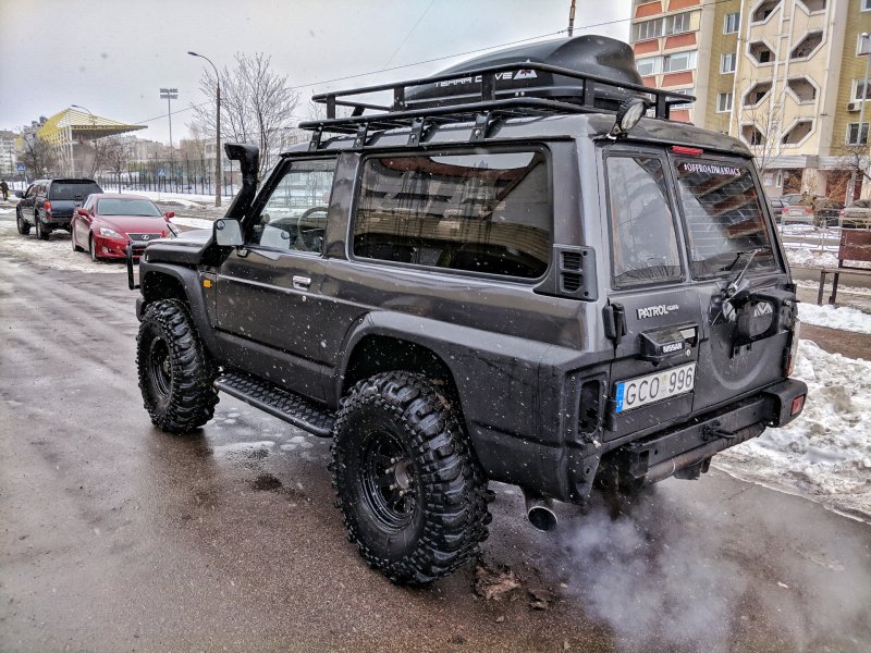 Nissan Patrol y60 коротыш