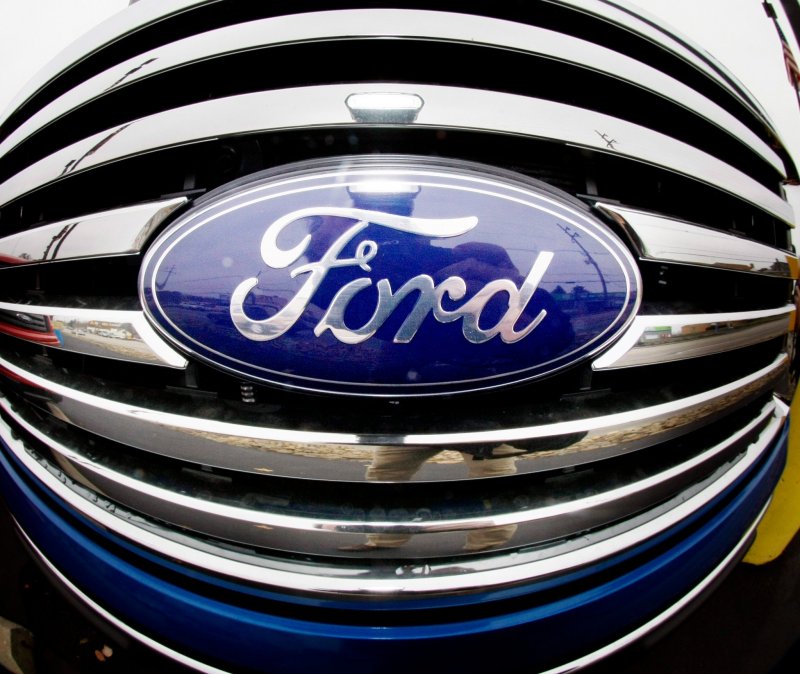 Ford новый логотип